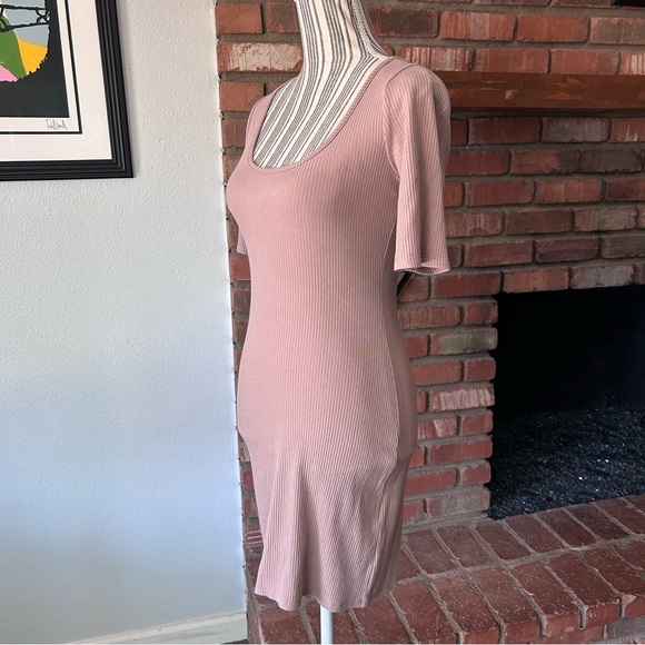 Reformation Gigi Ribbed Knit Mini Dress in Blush Pink Sz S - Picture 6 of 10